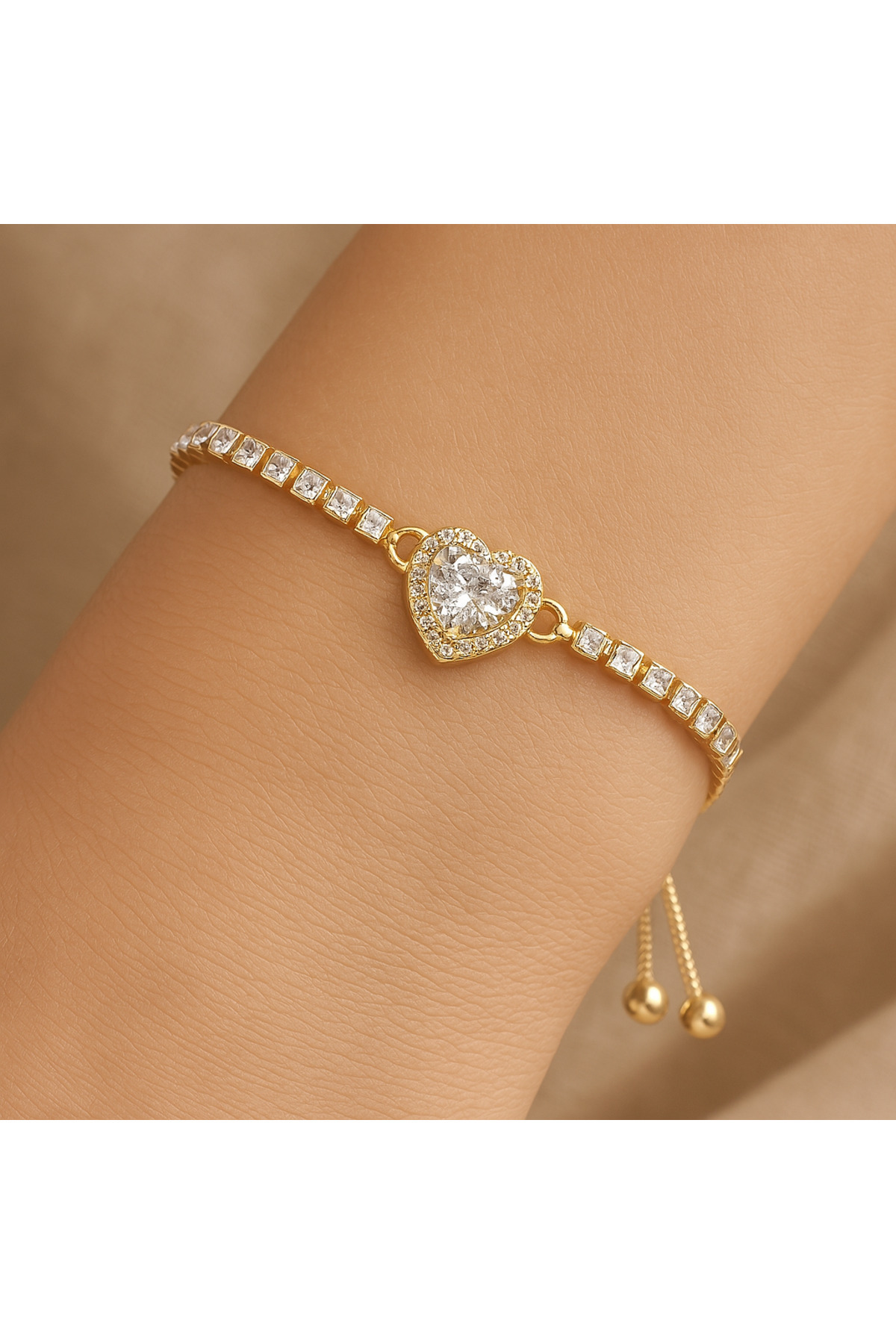 Zirkon Taşlı Paslanmaz Çelik Kadın Bileklik – Işıltılı ve Şık Kalp Tasarım