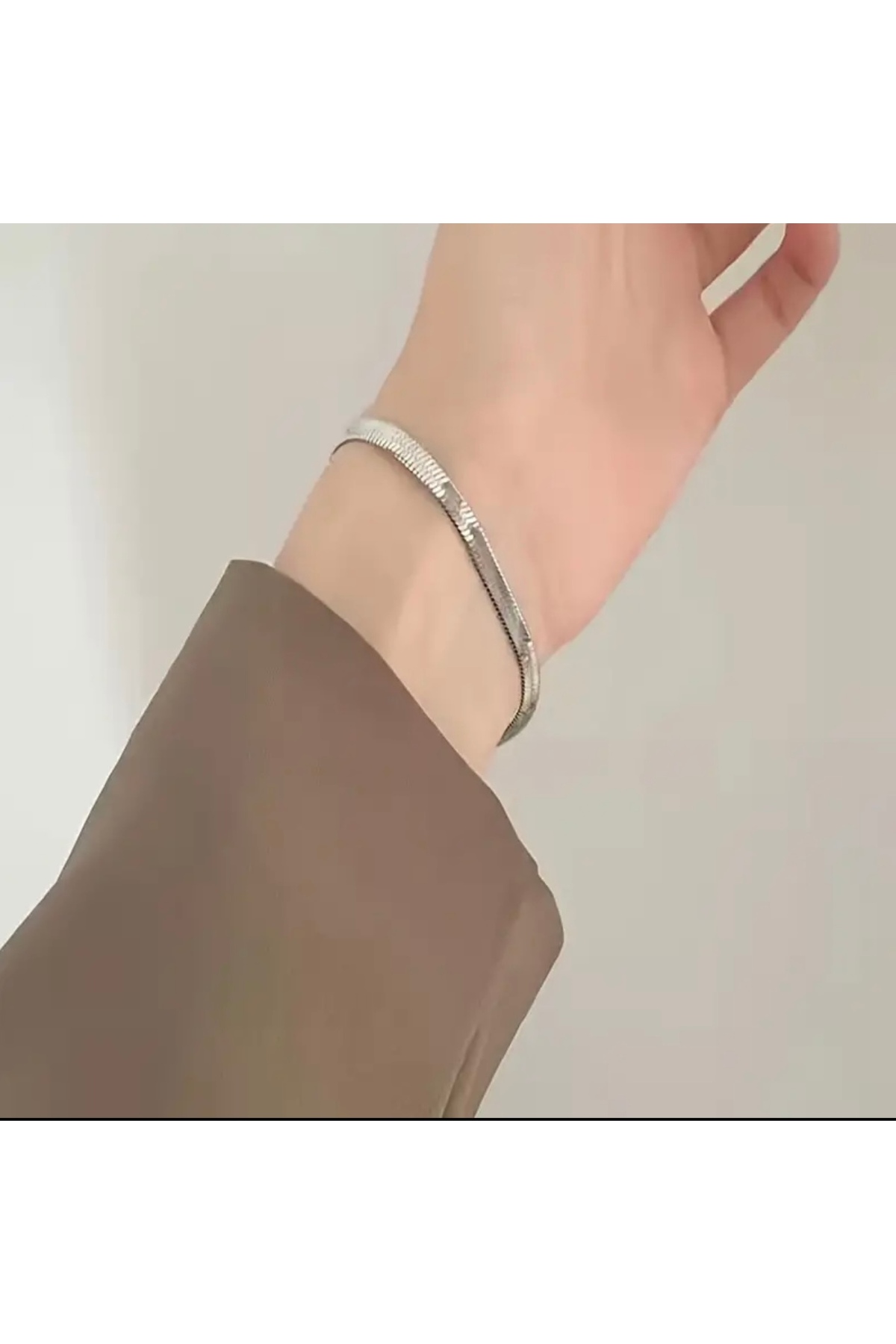 Kadın Paslanmaz Çelik Bileklik - Zarif ve Şık Tasarım